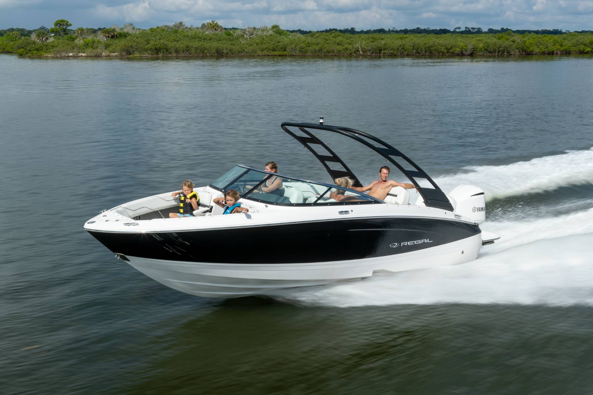 2025 Regal LX4 New Bowrider Boat for Sale in Orillia, Ontario ...